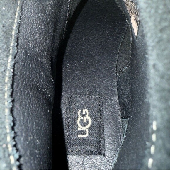 UGG Australia Women's Varney Black Suede Moccasin Ankle Booties 1104653 Size 7 - Picture 9 of 10